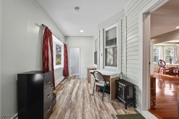 Kearny Town, NJ 07032,68 Quincy Ave