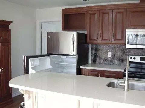 59 Garthdale CT #Upper, Toronto C06, ON M3H 5P7