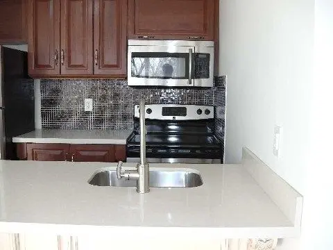 Toronto C06, ON M3H 5P7,59 Garthdale CT #Upper