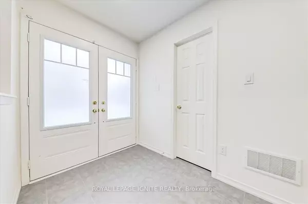 Ajax, ON L1Z 0T1,27 Devineridge AVE