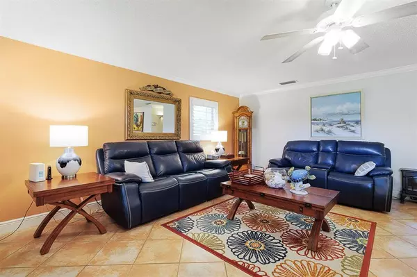 Vero Beach, FL 32962,63 Woodland Drive #203