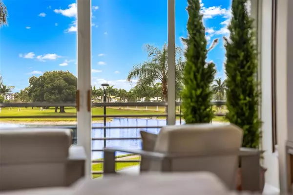 Pompano Beach, FL 33069,3095 N Course Dr #206