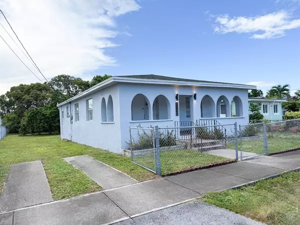 5431 SW 22nd St, West Park, FL 33023