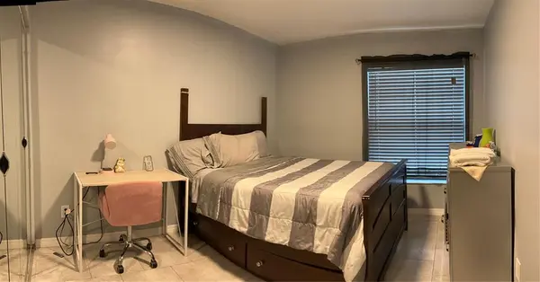 Davie, FL 33325,12900 SW 13th Mnr