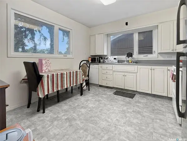 Swift Current, SK S9H 3K6,355 3rd AVENUE SE