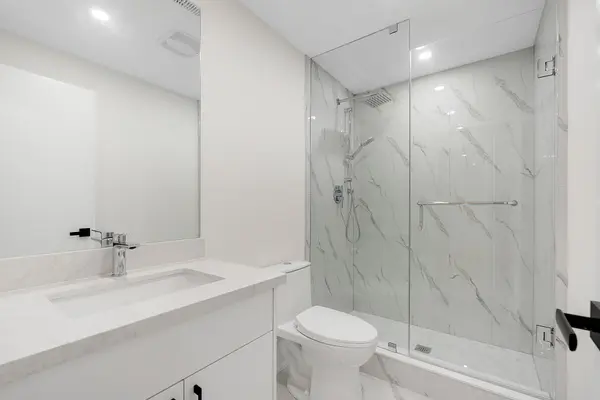 Brampton, ON L6Y 0E4,8915 Heritage RD #Basement