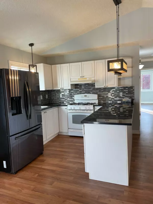 London East, ON N5Z 2M5,57 St Julien ST