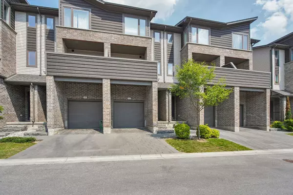 London North, ON N6G 0T8,1960 Dalmagarry RD #212