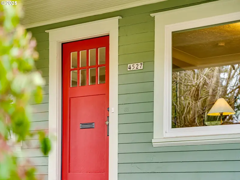 4527 SE 74TH AVE, Portland, OR 97206