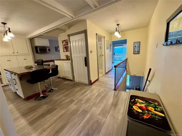 Port Alice, BC V0N 2N0,99 McKay Cres