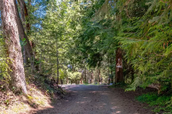 Lantzville, BC V0R 2H0,7220 Royal Dr