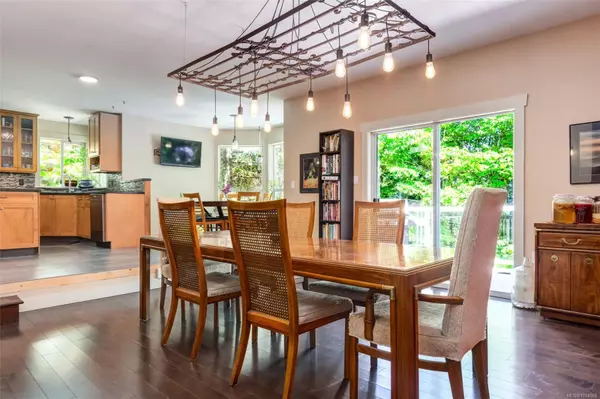 Lantzville, BC V0R 2H0,7220 Royal Dr