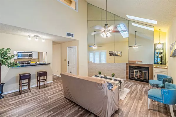 Dallas, TX 75254,5590 Spring Valley Road #C205