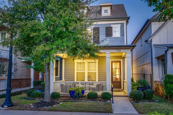 Coppell, TX 75019,732 S Coppell Road