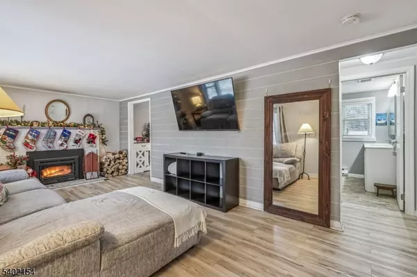 Andover Twp., NJ 07860,90 Newton Sparta Rd