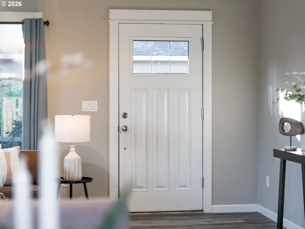 Canby, OR 97013,672 S FIR ST