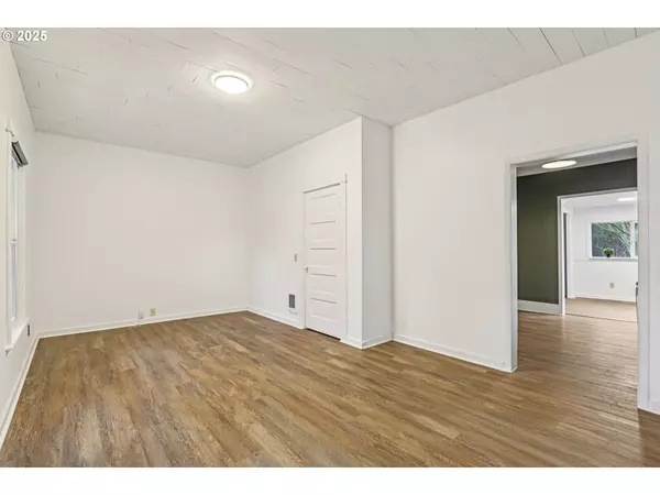 Portland, OR 97217,1248 N WATTS ST