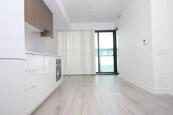 Toronto C10, ON M4P 0C8,161 Roehampton AVE #627