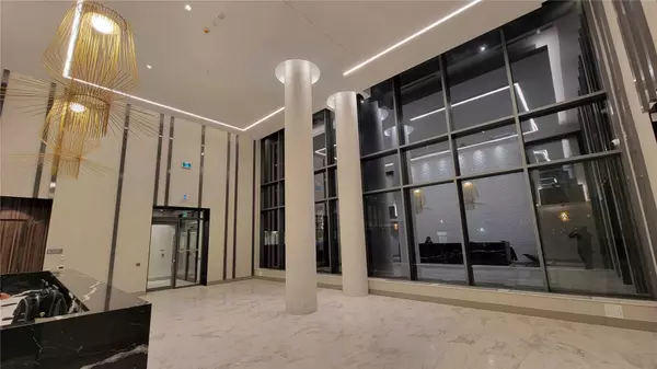 Toronto C15, ON M2J 1M5,38 Forest Manor RD #310