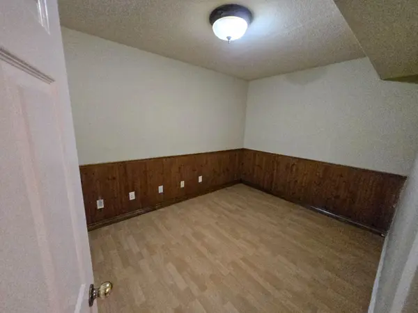 Brampton, ON L7A 1M6,15 Twin Pines CRES #BSMT