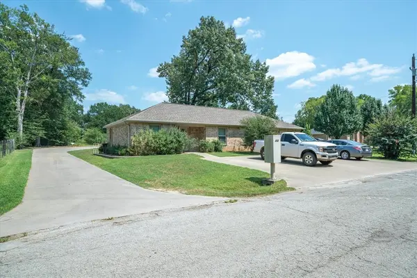 Van, TX 75790,202 Chestnut Drive