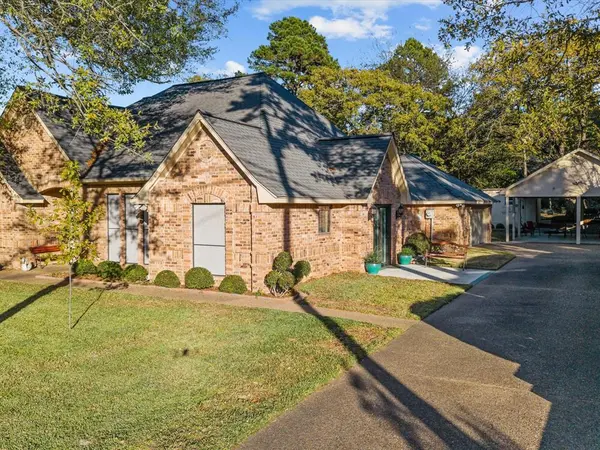 Hideaway, TX 75771,323 Hideaway Lane E