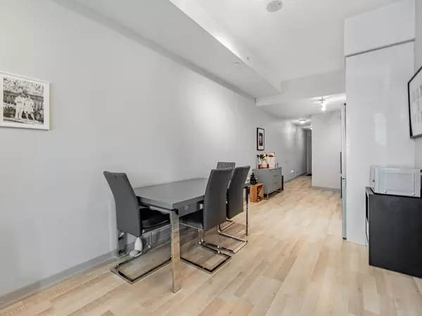 Toronto C01, ON M6K 3P8,51 East Liberty ST #202