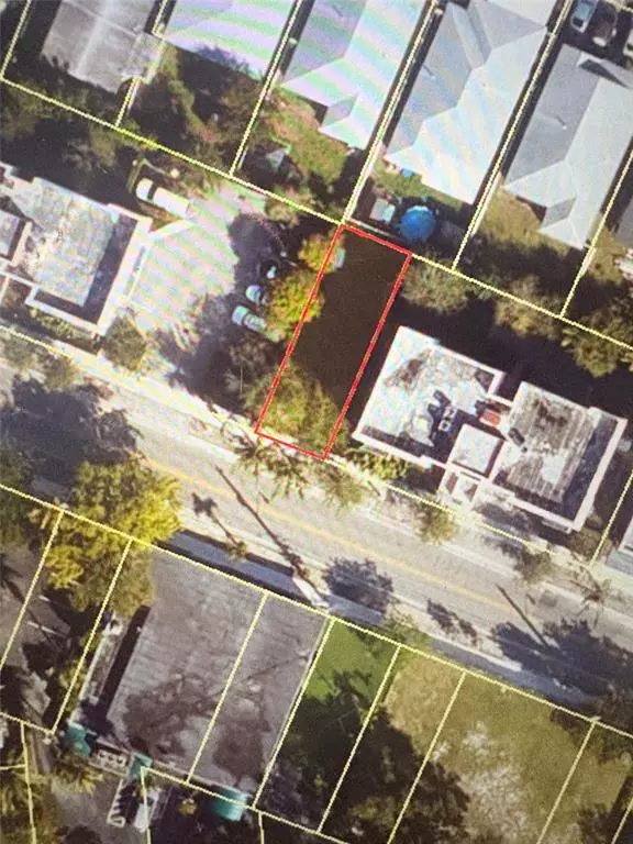 514 Foster Rd, Hallandale Beach, FL 33009