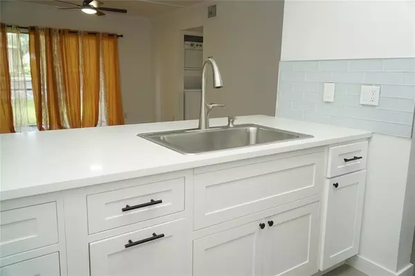 Coral Springs, FL 33065,11574 NW 44th St #11574