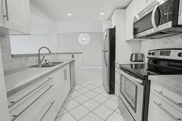 Pompano Beach, FL 33062,1009 N Ocean Blvd #110