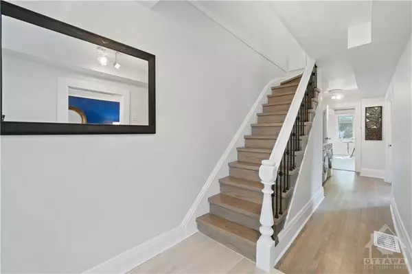 Lower Town - Sandy Hill, ON K1N 7L3,162 KING EDWARD AVE