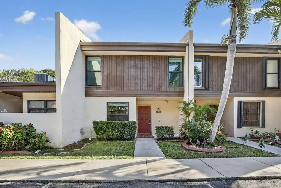 1261 NW 99th Ter #47, Pembroke Pines, FL 33024