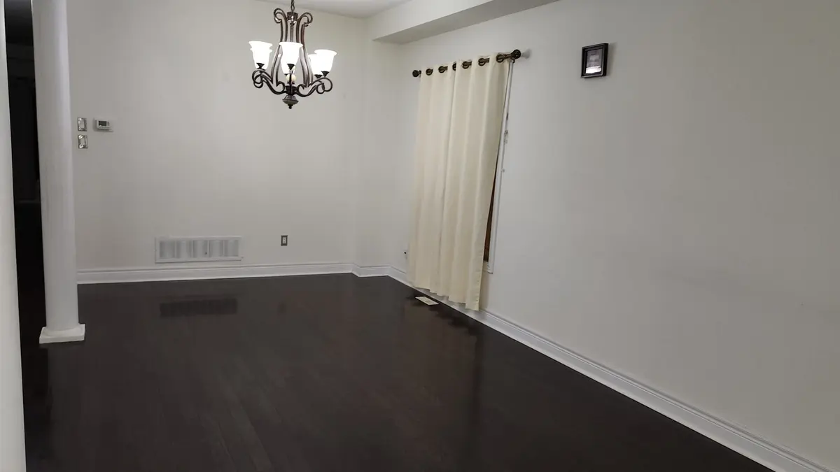 Brampton, ON L6Y 0K5,80 Tatra CRES