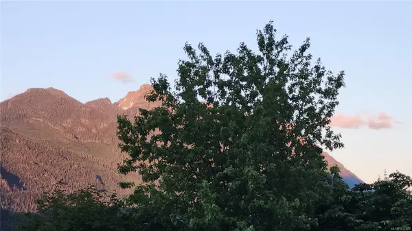 Sayward, BC V0P 1R0,261 Ambleside Dr