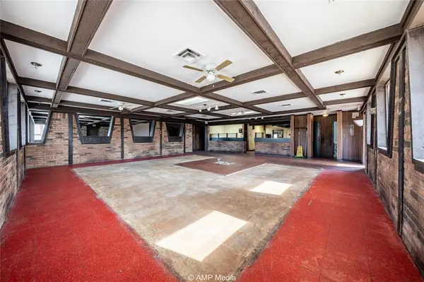 702 N Swenson Street, Stamford, TX 79553