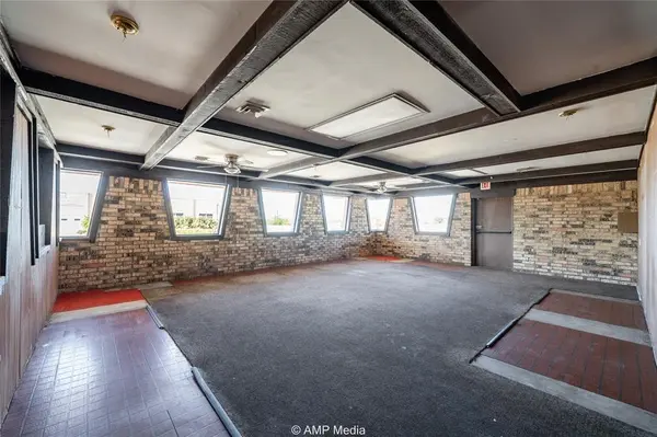 702 N Swenson Street, Stamford, TX 79553