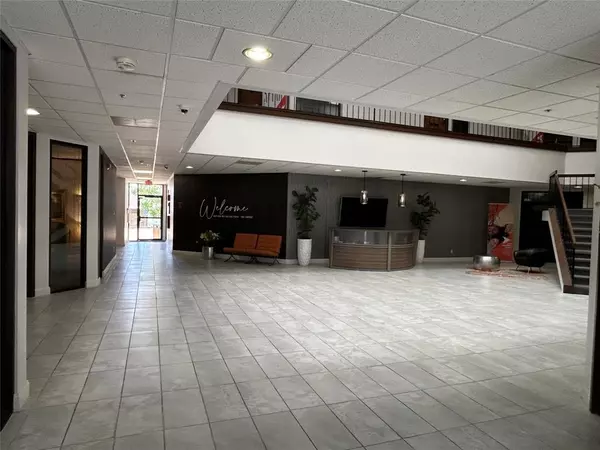 Farmers Branch, TX 75234,14465 Webb Chapel Road #119