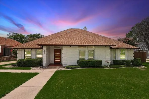 7333 Red Oak Street,  North Richland Hills,  TX 76182