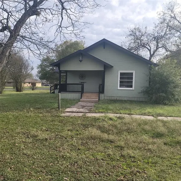 410 3rd Street, Kerens, TX 75144