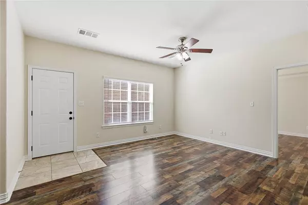 Sherman, TX 75090,609 E Mcgee Street #609