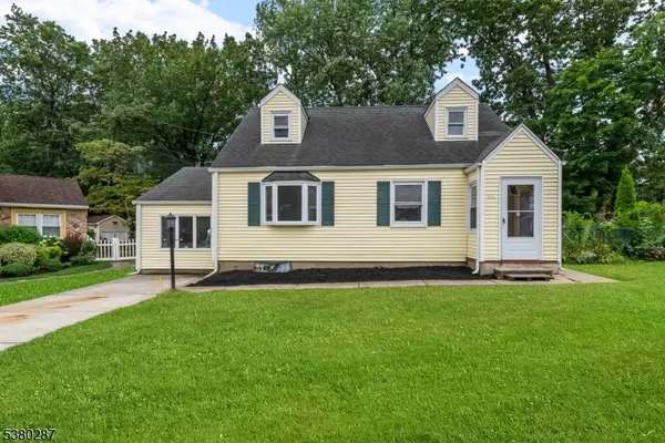 80 Burlington Rd, Clifton City, NJ 07012