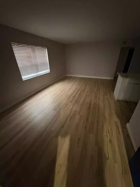 Hollywood, FL 33023,5525 SW 41st St #301