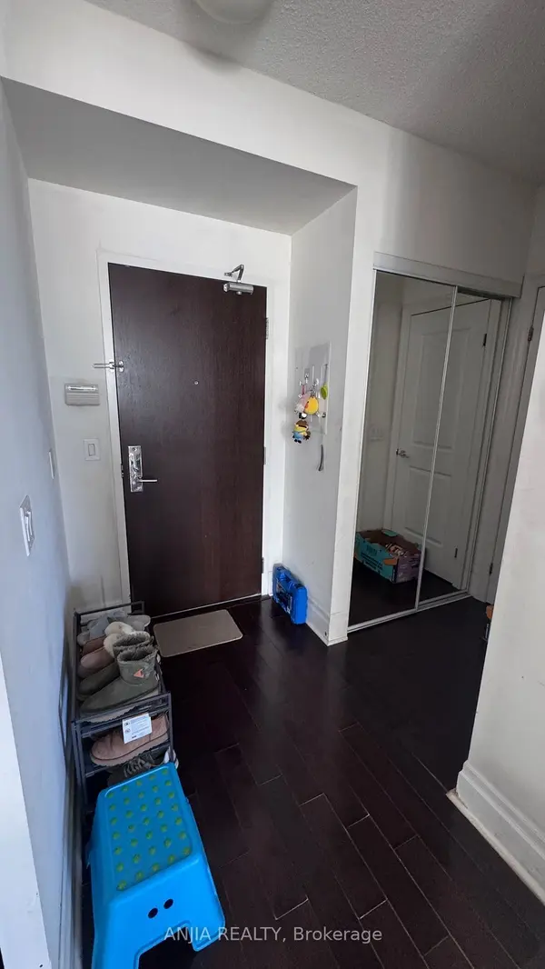 Markham, ON L6G 0B7,21 Upper Duke CRES #608