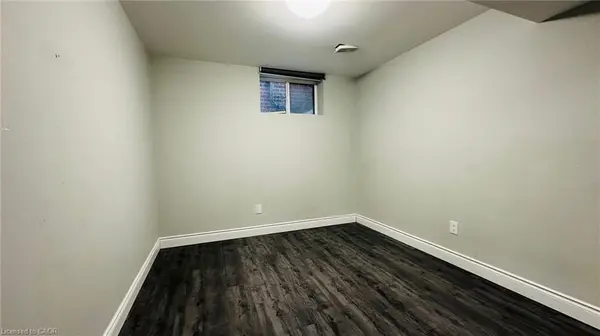 Kitchener, ON N2R 0N5,42 SPACHMAN ST #Lower