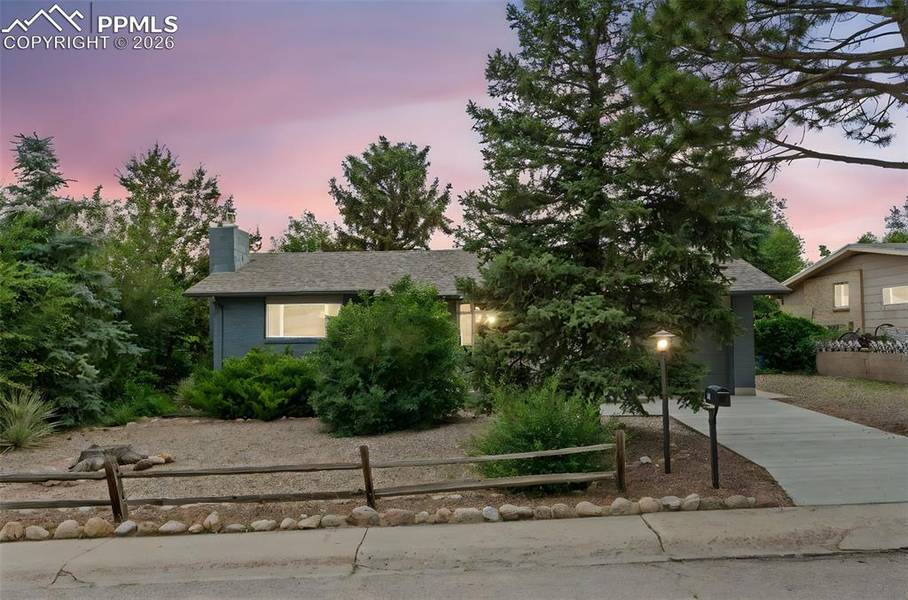 110 Fordham ST, Colorado Springs, CO 80911