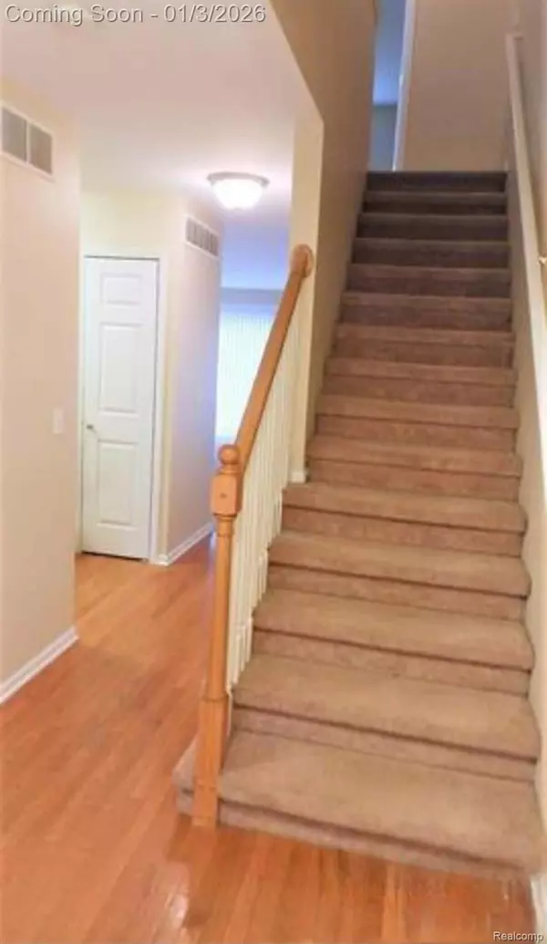 Livonia, MI 48150,9026 Newport WAY