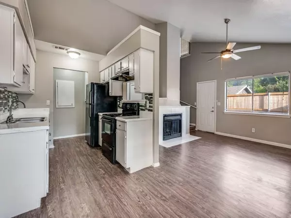 Arlington, TX 76012,1122 Millview Drive #402