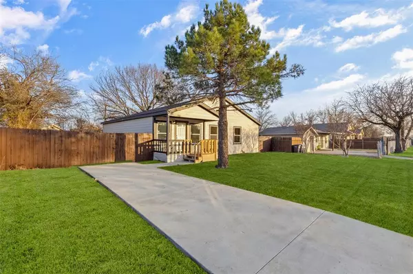 Fort Worth, TX 76119,3841 Burnice Drive