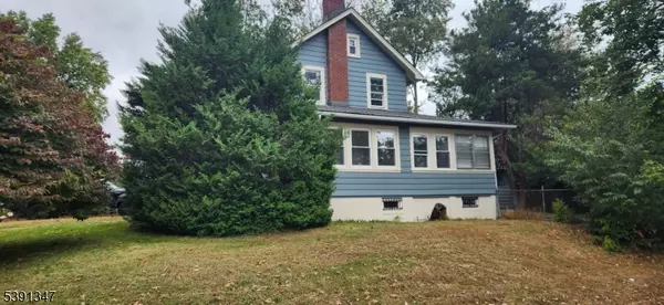 East Orange City, NJ 07018,72 Elliot Pl