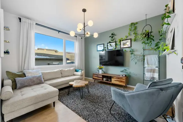 Calgary, AB T2X 2H6,1307 Walden DR SE